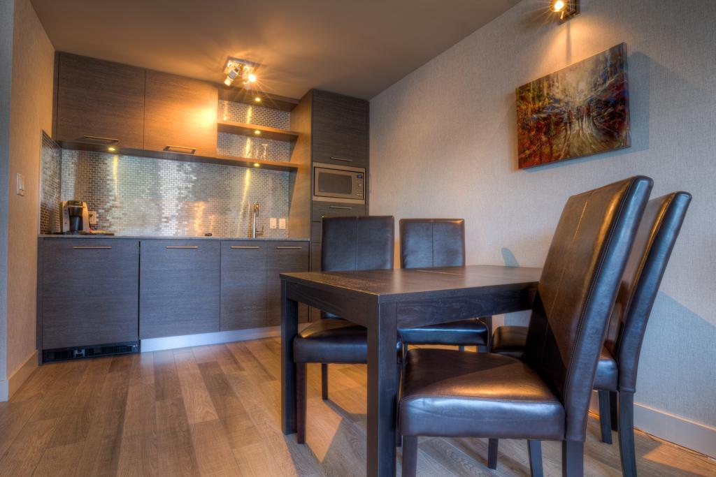 Oceanfront Suites At Cowichan Bay Esterno foto