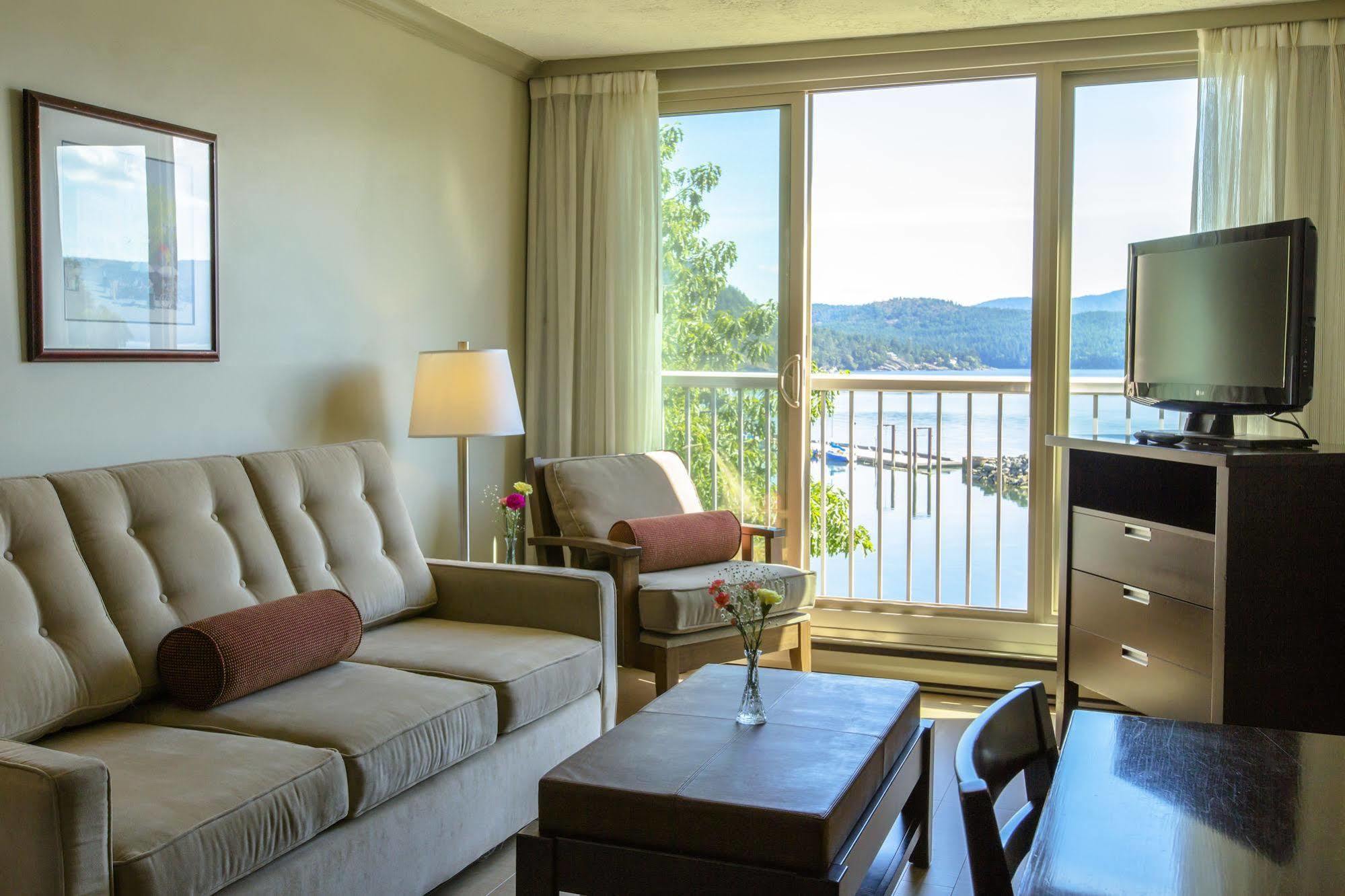 Oceanfront Suites At Cowichan Bay Esterno foto