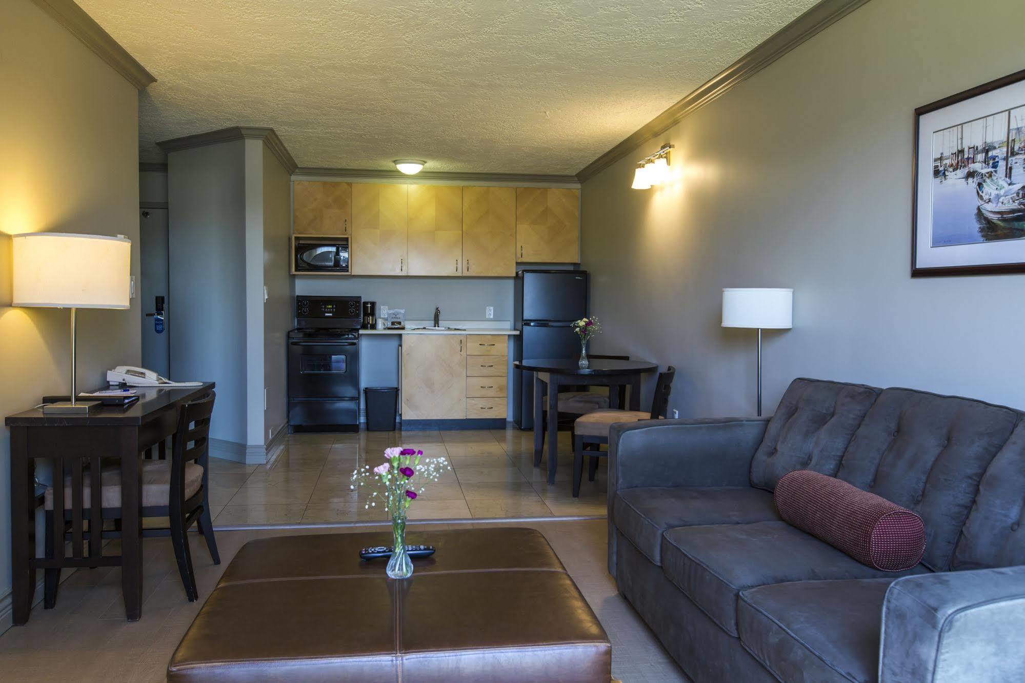 Oceanfront Suites At Cowichan Bay Esterno foto