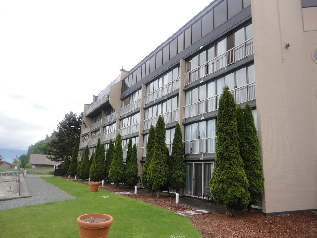 Oceanfront Suites At Cowichan Bay Esterno foto